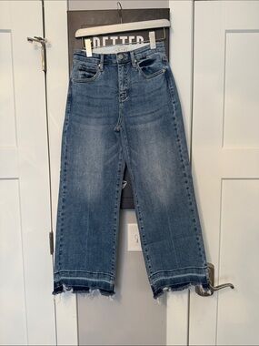 Saige LA sz. 27 High-Rise Wide Leg Crop Jeans in Medium Blue - Women